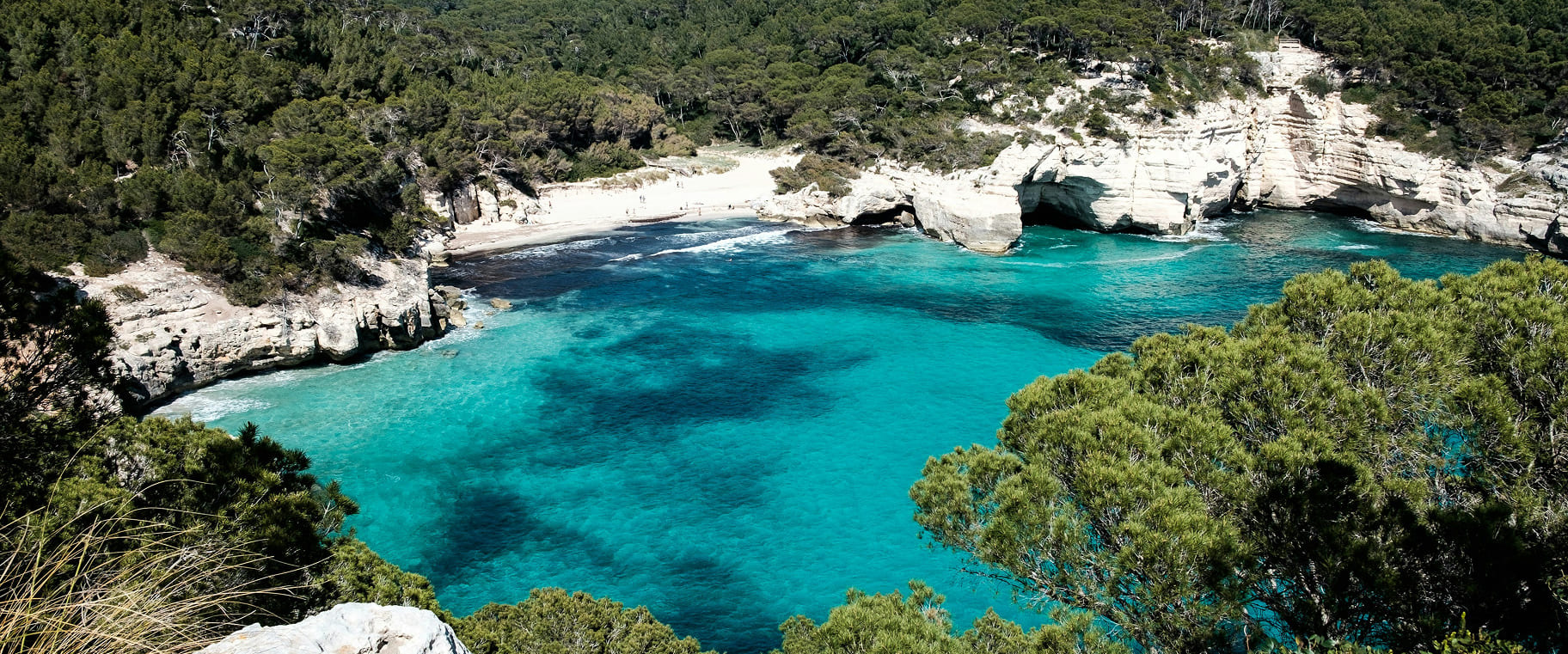 Mediterráneo: enraizamiento y ligereza